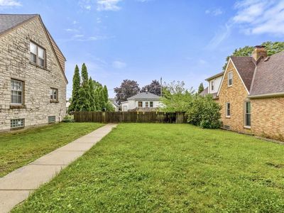 2407 South 79th STREET