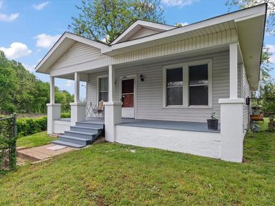 1565 S Pkwy E
