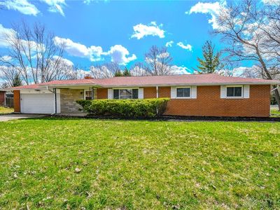 2989 McKay Rd