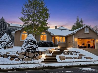 14 N Fairway Dr
