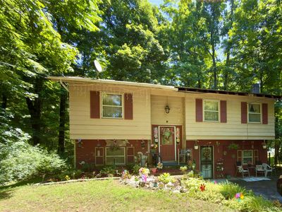 Property at 26 W Cookingham Drive, Staatsburg, NY