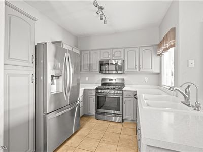 855 N Stephanie St Unit 1115