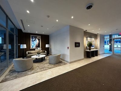 77 Pond Ave APT 1009