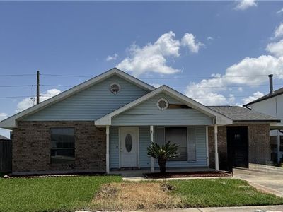 Property at 493 Longwood Dr, Destrehan, LA