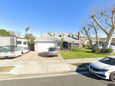 6658 Sale Ave