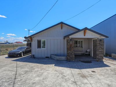 124 W Antler Ave