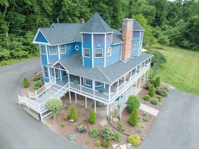 41 Carvill Ave