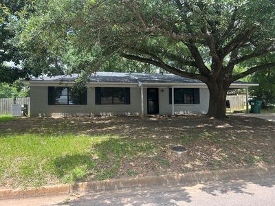 401 Shamrock Dr