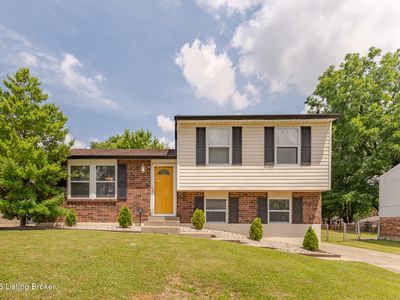 8813 Running Fox Cir