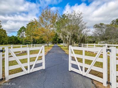 849 N Highway 17