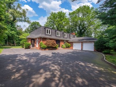 50 Edwards Rd