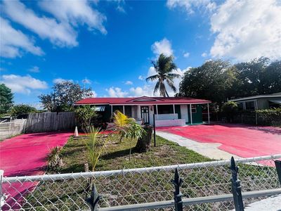 3268 NW 15th St