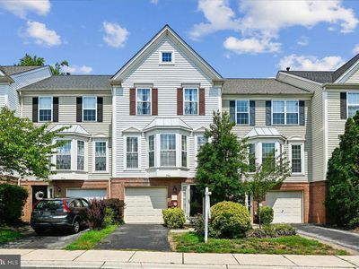 706 Howards Loop