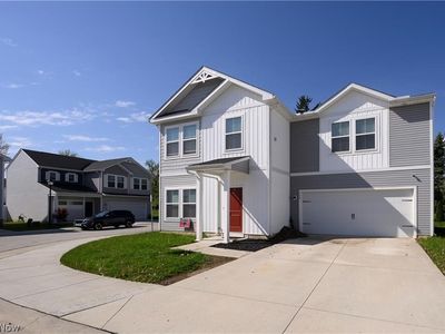 460 Auld Farm Cir