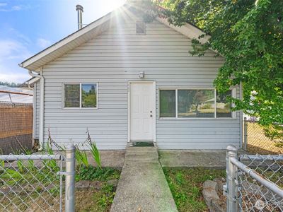 Property at 222 Emery Avenue S, South Prairie, WA