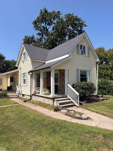 Property at 818 S 4th St, Marine City, MI