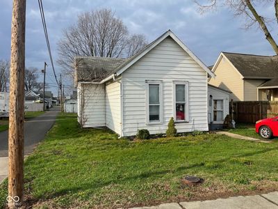 Property at 1932 Indiana Ave, Columbus, IN