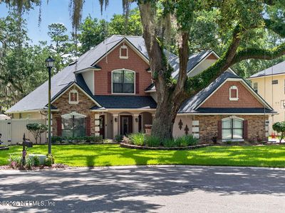 3881 REDS GAIT Lane