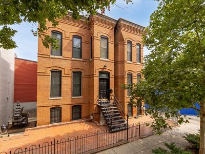 705 Q St NW