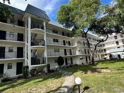 3360 Spanish Moss Ter APT 403