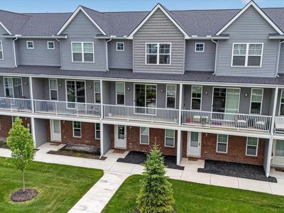 3981 Trailway Commons Cir