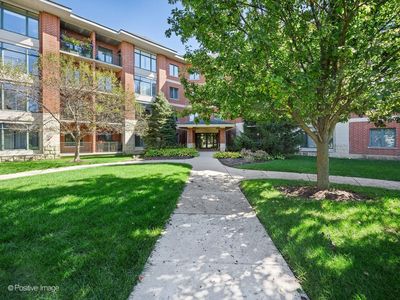 855 E 22nd St APT 102