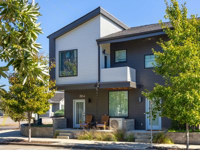 3104 Saint Elmo Ave