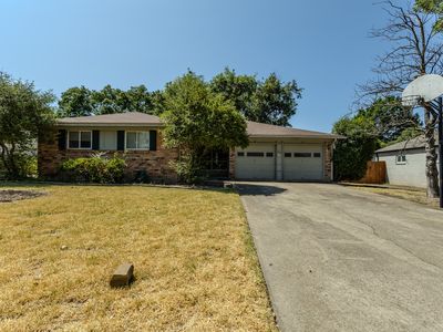 617 Parkview Ln