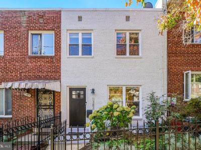 1383 Adams St NE