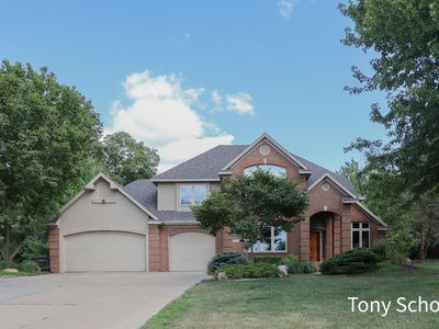 6054 Summerhill Dr