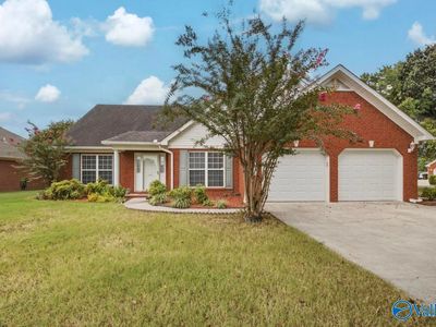 1605 Lake Pointe Dr SW