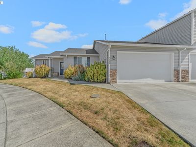 7602 NE 61st Way