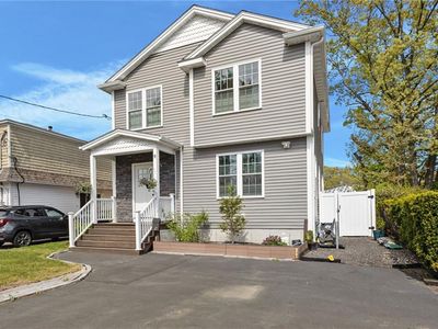 9 Tarklin St