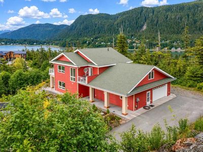 17060 Island View Dr