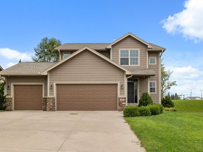 104 NW Sunset Ln