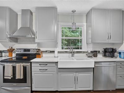 Property at 3440 Edgefield Rd, Greensboro, NC