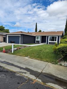 82 Newport Way
