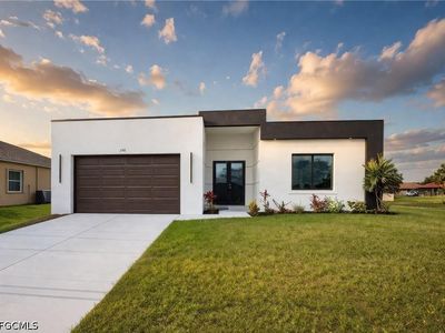 2102 NW 25th Pl