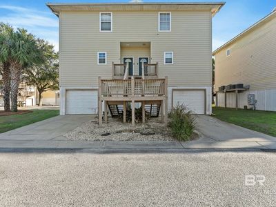 Property at 4 Yacht Club Dr APT 3, Daphne, AL