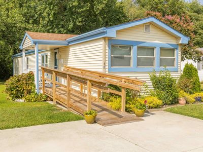 79 Breakwater Pl N #10