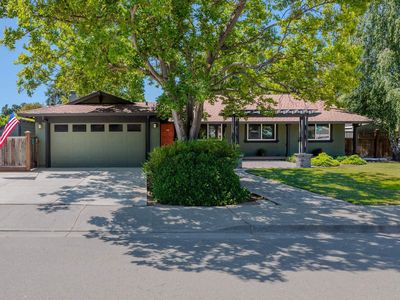 915 Orion Way