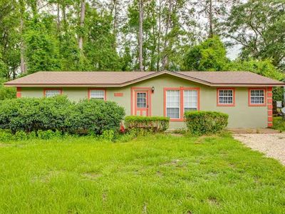 1605 Orange Ave W