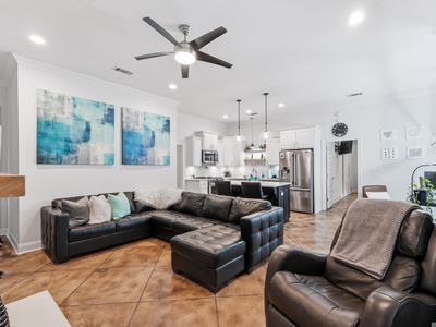 10218 La Jolla Ct