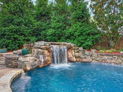 345 W Poplar Ave