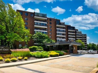 27500 Cedar Rd APT 305