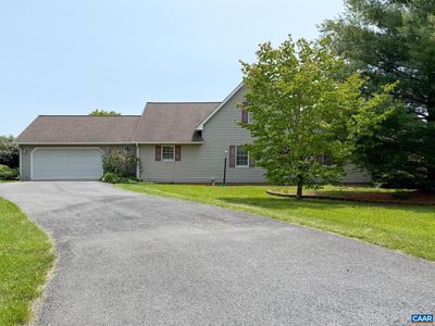 13 Logan Ln