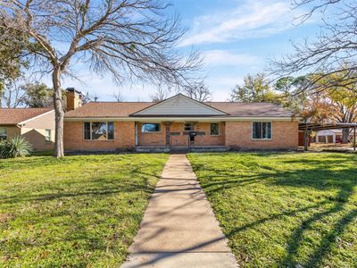 905 Cedar Springs Ter