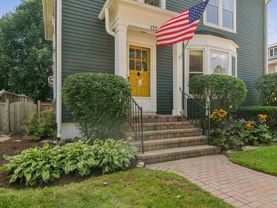 135 W Russell St