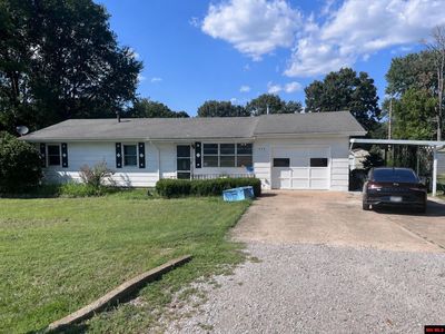 624 Elm St