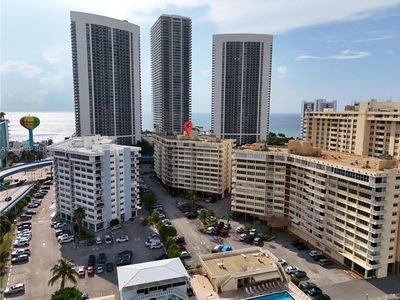 1825 S Ocean Dr APT 313
